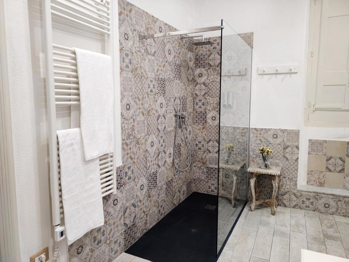 Hibiscus Comfort Stay Quartu Sant'Elena Exterior photo